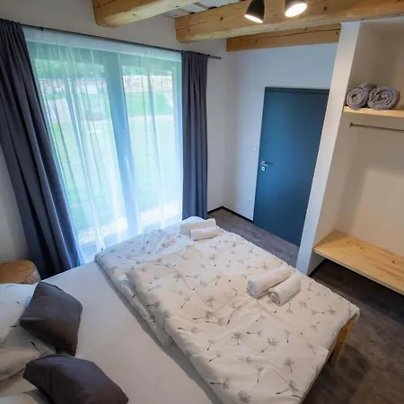 Pernstejn Vpm019 Comfortable Holiday Villa Ujcov